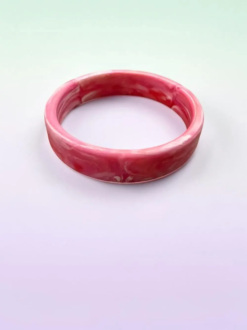 Vintage Pink White Marbled Lucite Bangle Bracelet Matte Mod Slim 10